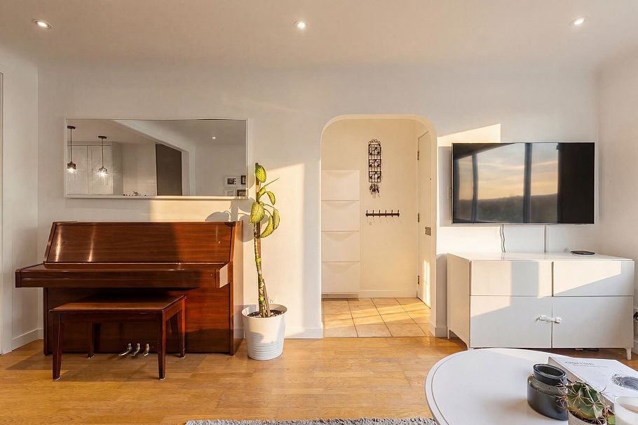 3172 E 2nd Avenue Vancouver, BC - 6