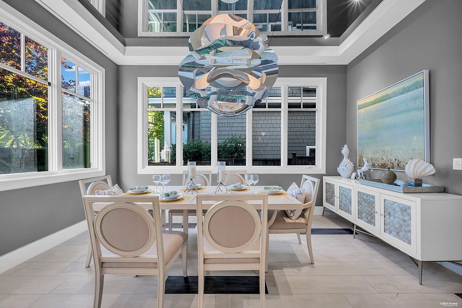 4055 W 39th Avenue Vancouver, BC - 9