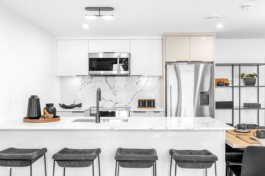 2069 E 1st Avenue Vancouver, BC - 3