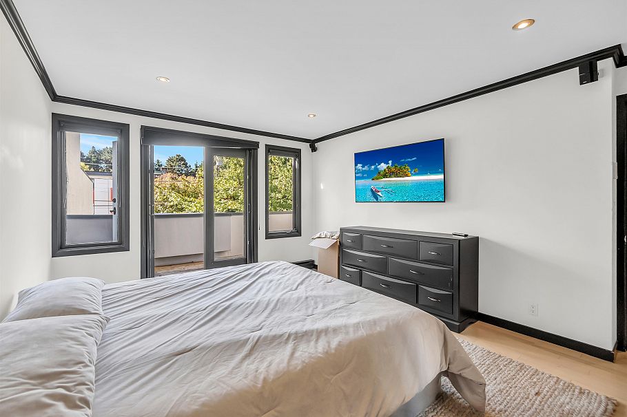 1848 W 1st Avenue Vancouver, BC - 24