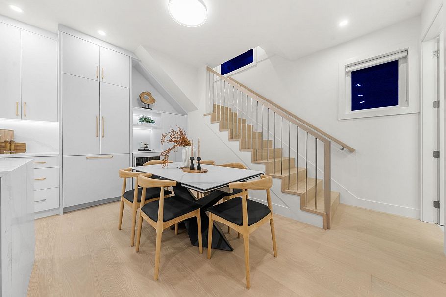 1 1582 E 2nd Avenue Vancouver, BC - 13