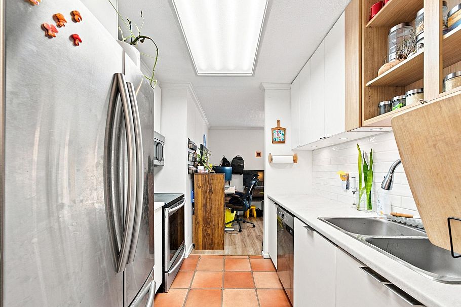 105 1510 W 1st Avenue Vancouver, BC - 6
