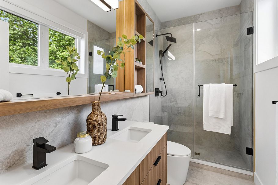 1 2258 Napier Street Vancouver, BC - 15