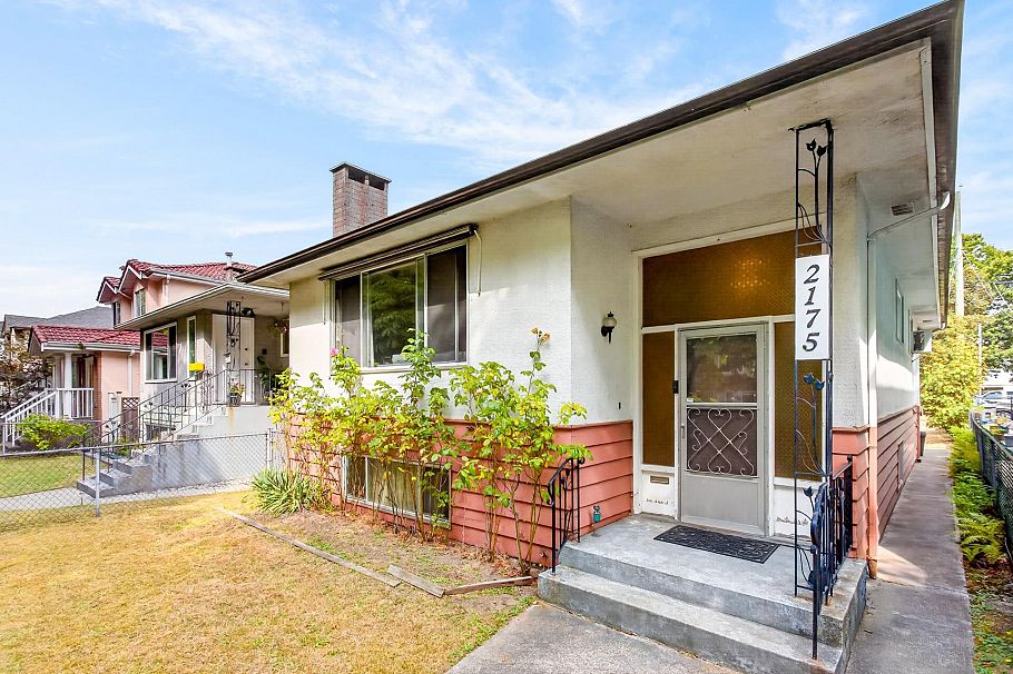 2175 Waverley Avenue Vancouver, BC - 3