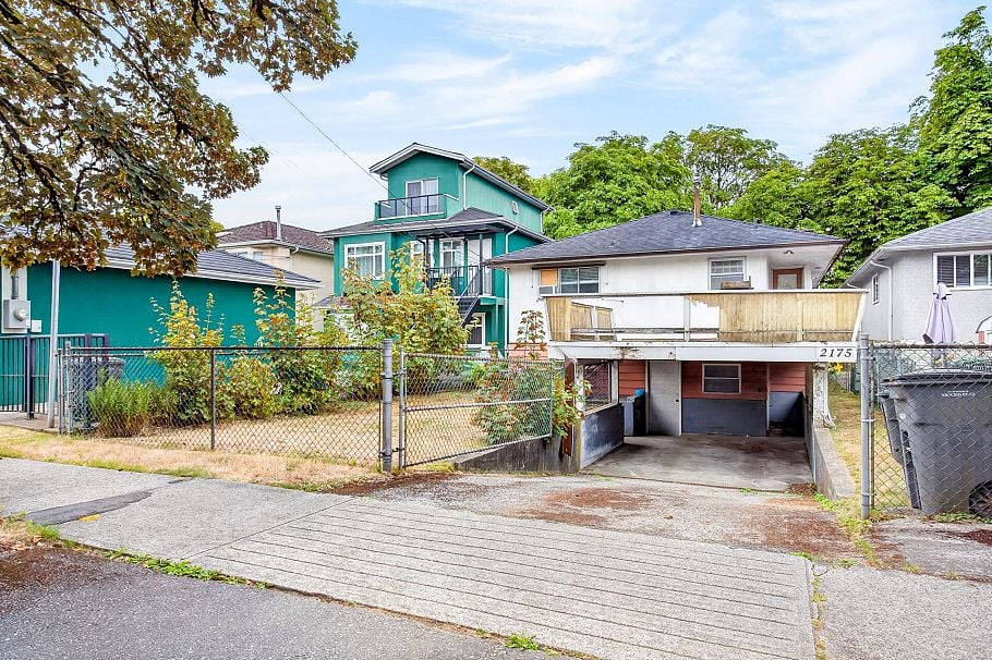 2175 Waverley Avenue Vancouver, BC - 28