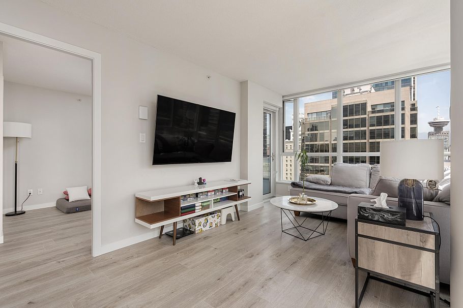 1503 833 Seymour Street Vancouver, BC - 4