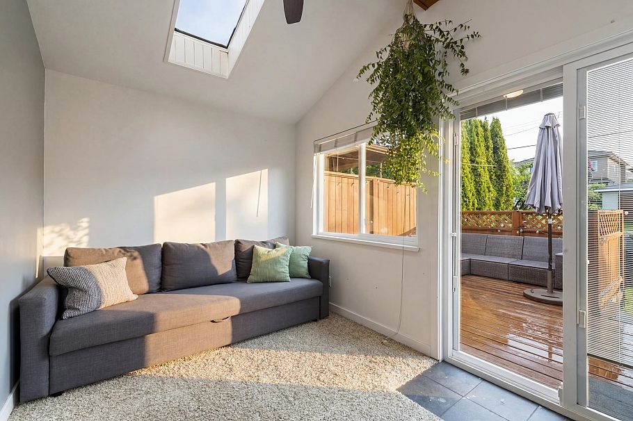 3172 E 2nd Avenue Vancouver, BC - 18