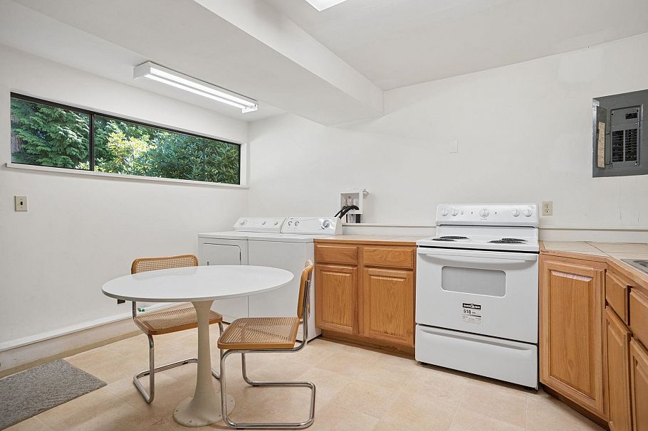 4271 Staulo Crescent Vancouver, BC - 26
