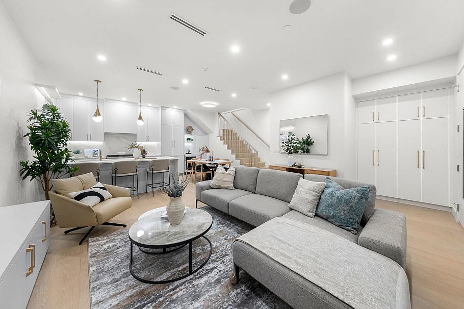 1 1582 E 2nd Avenue Vancouver, BC - 4
