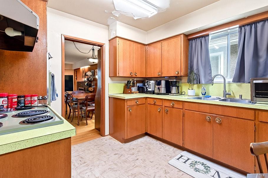 2175 Waverley Avenue Vancouver, BC - 14