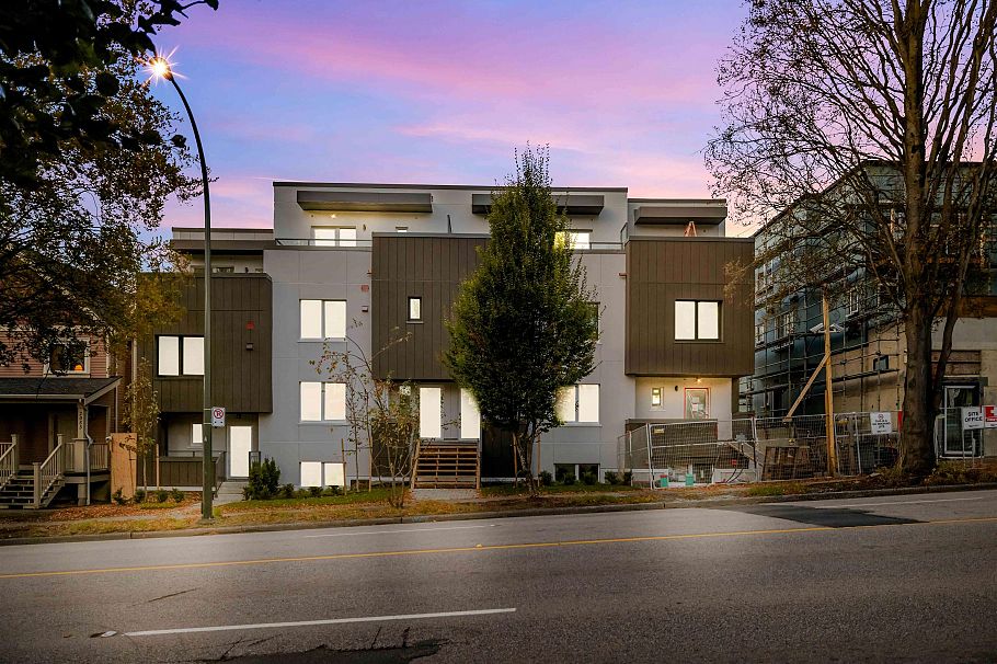 2069 E 1st Avenue Vancouver, BC - 35