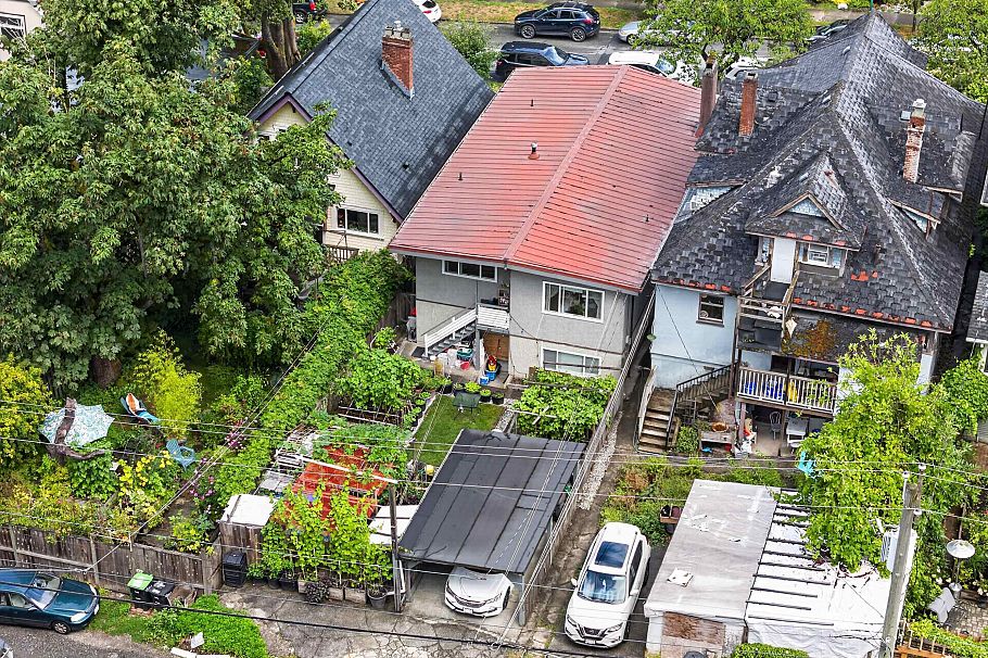 1828 Parker Street Vancouver, BC - 36
