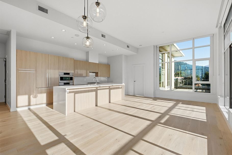 504 1295 Conifer Street North Vancouver, BC - 5