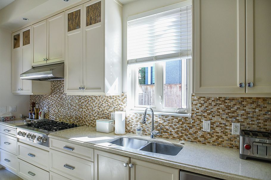 3085 W 49 Avenue Vancouver, BC - 6