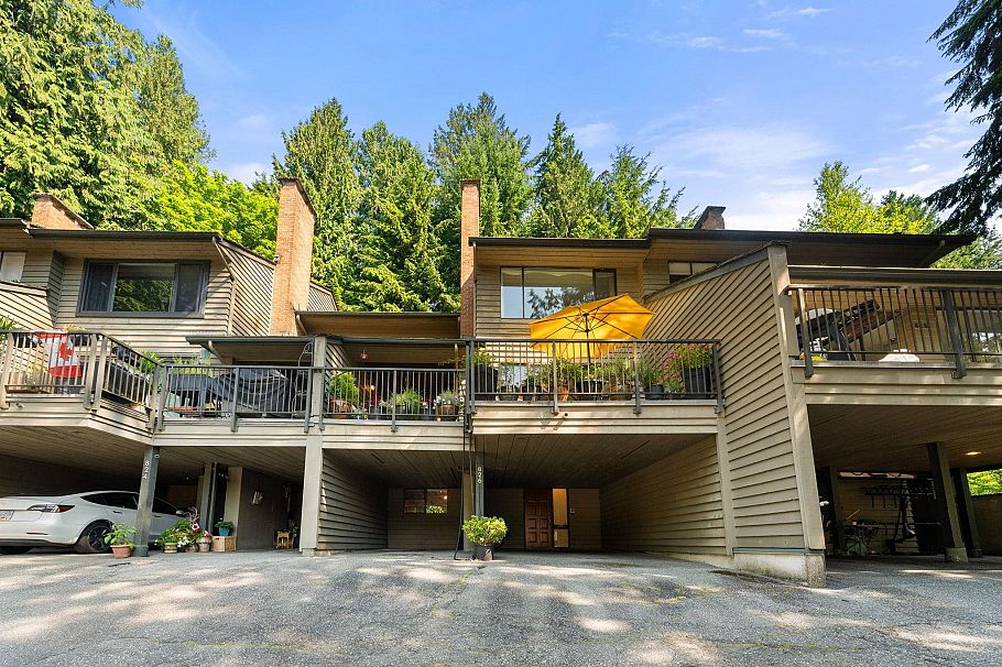 826 Frederick Road North Vancouver, BC - 1