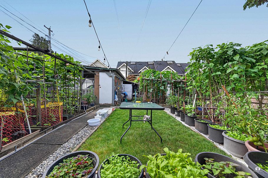 1828 Parker Street Vancouver, BC - 33