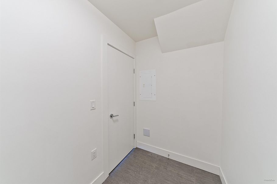 711 8580 River District Crossing Vancouver, BC - 24