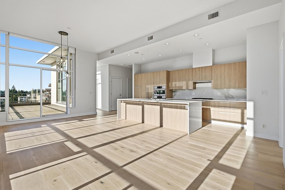504 1295 Conifer Street North Vancouver, BC - 6