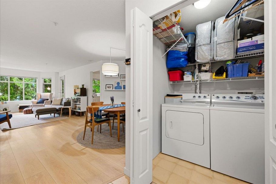 411 2059 Chesterfield Avenue North Vancouver, BC - 21