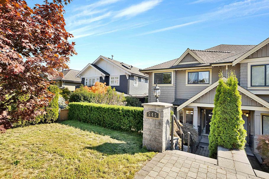 545 E 4th Street North Vancouver, BC - 31