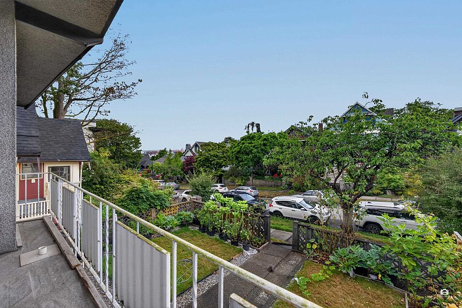 1828 Parker Street Vancouver, BC - 6