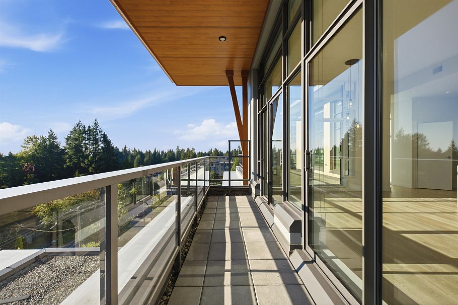 504 1295 Conifer Street North Vancouver, BC - 18