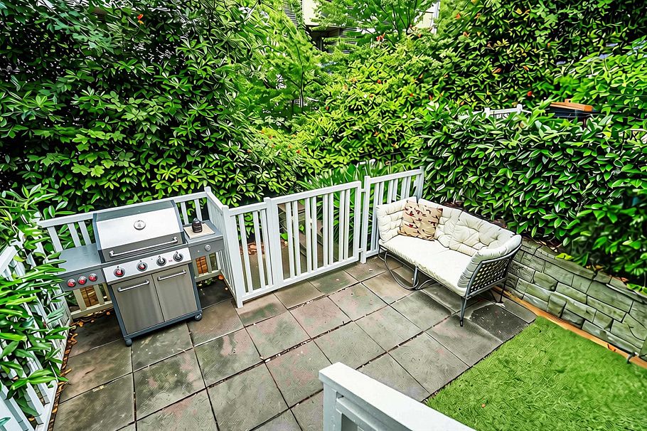 2866 Sotao Avenue Vancouver, BC - 3