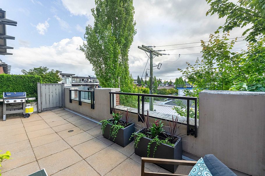 222 4550 Fraser Street Vancouver, BC - 20