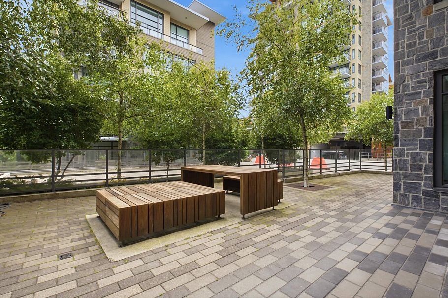 504 1295 Conifer Street North Vancouver, BC - 25