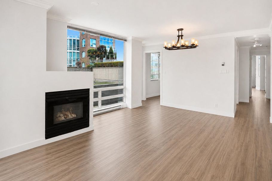404 1501 Howe Street Vancouver, BC - 11