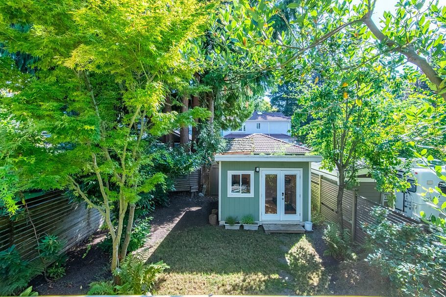 816 E 30th Avenue Vancouver, BC - 22