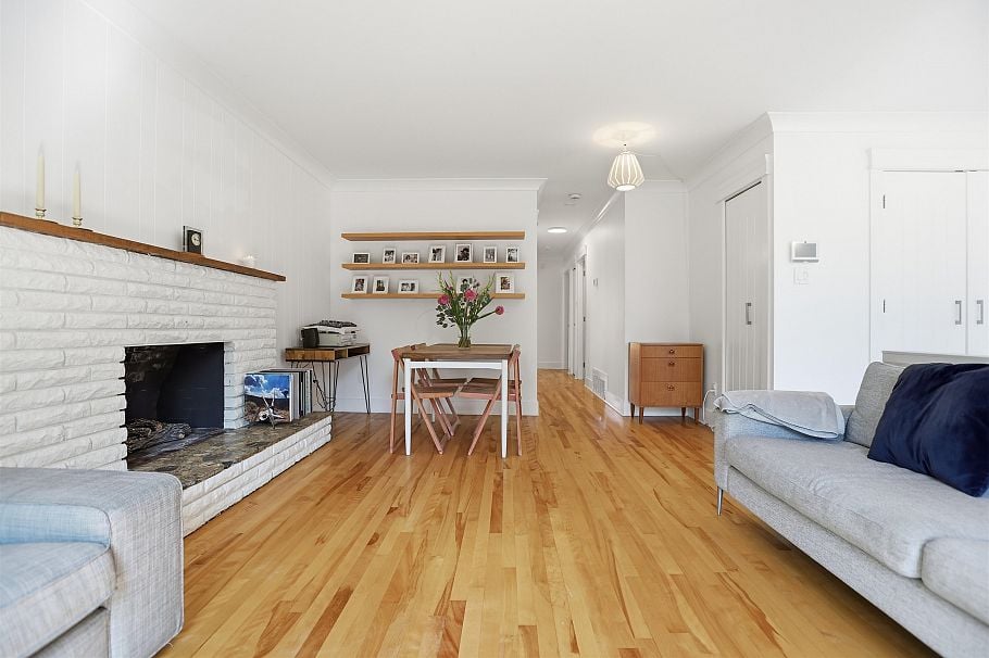 375 E 28th Avenue Vancouver, BC - 2