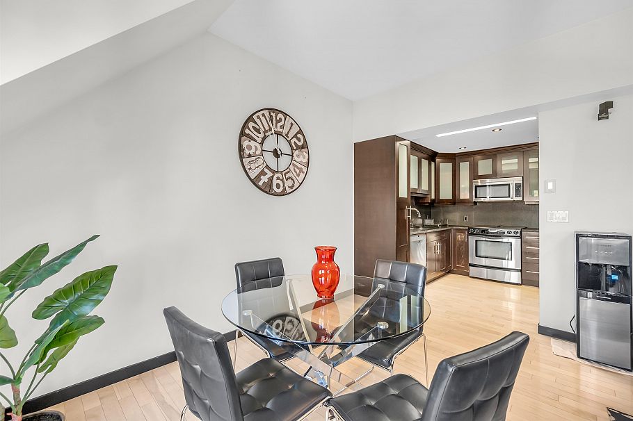 1848 W 1st Avenue Vancouver, BC - 10