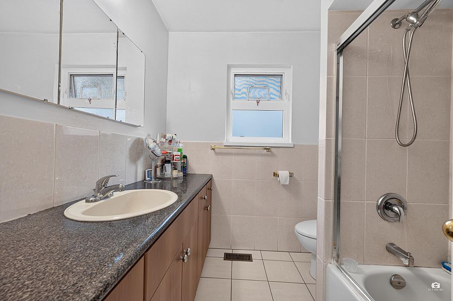 1828 Parker Street Vancouver, BC - 11