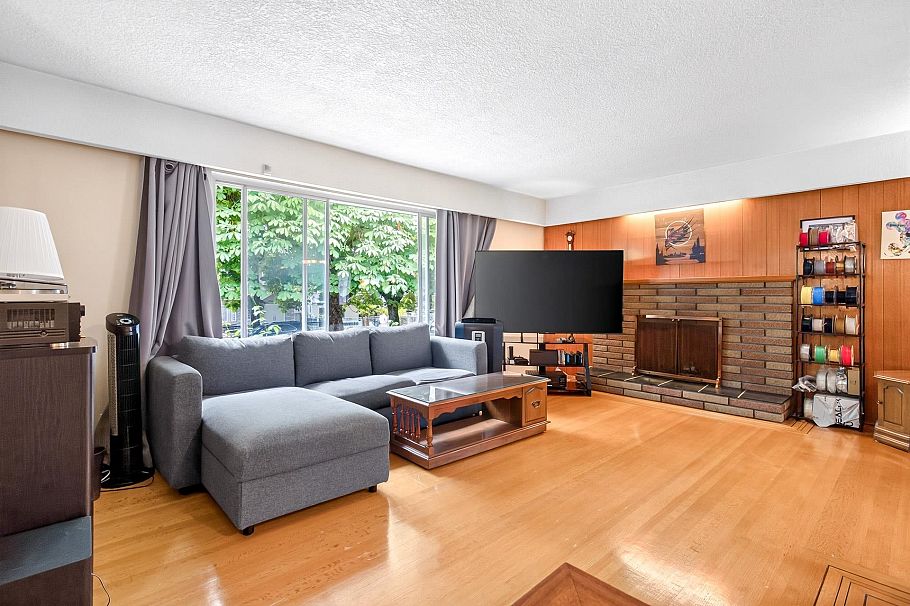 2175 Waverley Avenue Vancouver, BC - 7