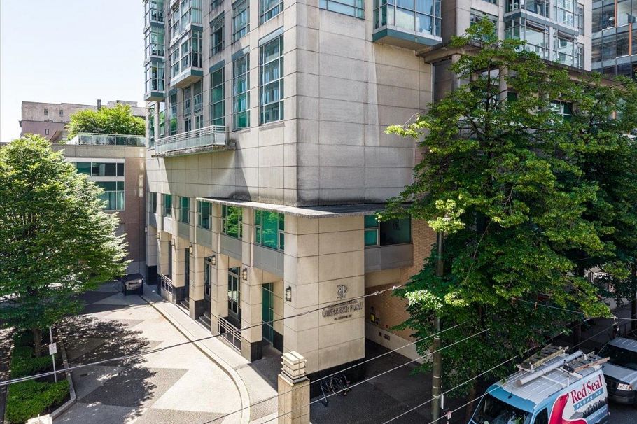 2008 438 Seymour Street Vancouver, BC - 27