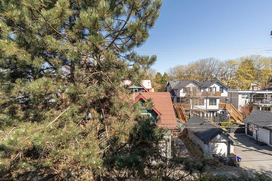 34 2375 W Broadway Vancouver, BC - 12