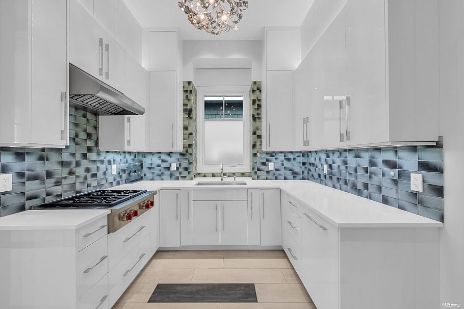 4055 W 39th Avenue Vancouver, BC - 8