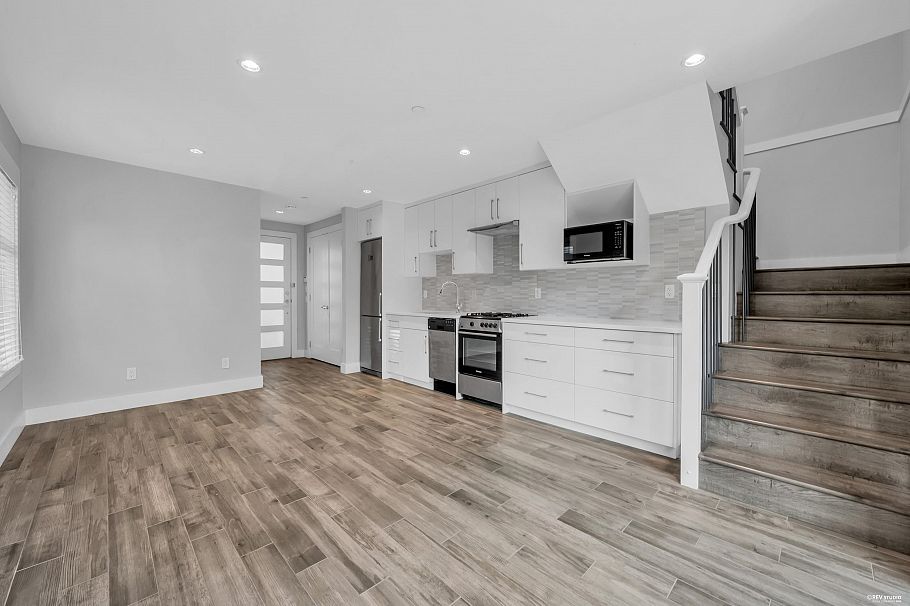 4055 W 39th Avenue Vancouver, BC - 31