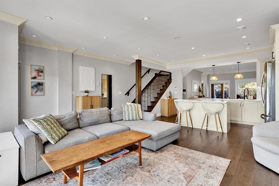 545 E 4th Street North Vancouver, BC - 12