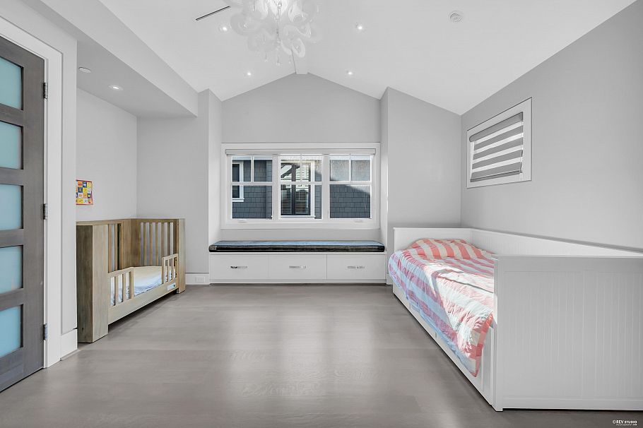 4055 W 39th Avenue Vancouver, BC - 21