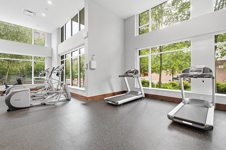 504 1295 Conifer Street North Vancouver, BC - 24