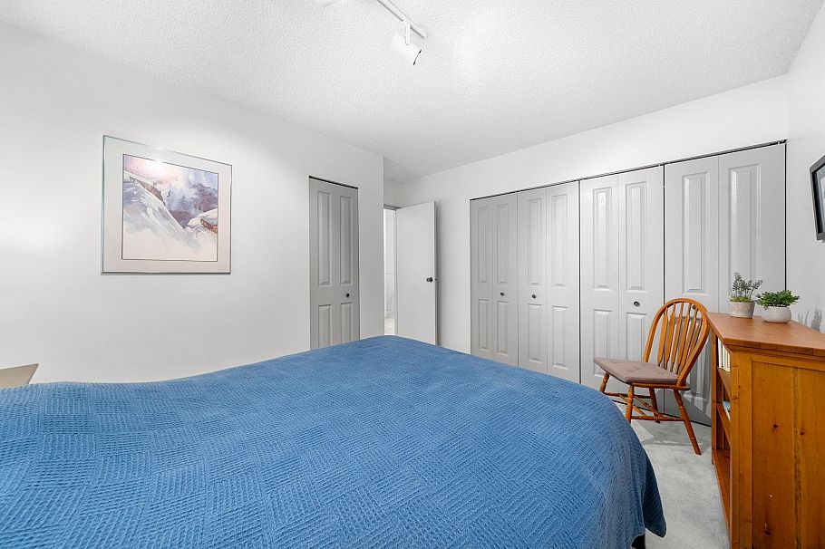 826 Frederick Road North Vancouver, BC - 24