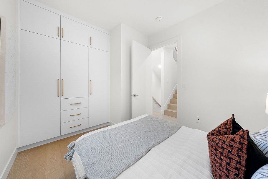 1 1582 E 2nd Avenue Vancouver, BC - 28
