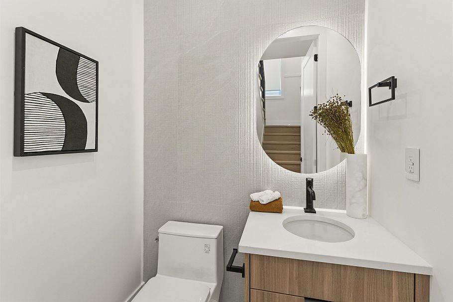 2 2258 Napier Street Vancouver, BC - 10