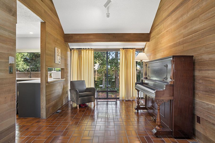 4271 Staulo Crescent Vancouver, BC - 12