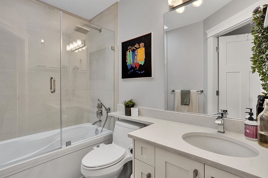545 E 4th Street North Vancouver, BC - 27