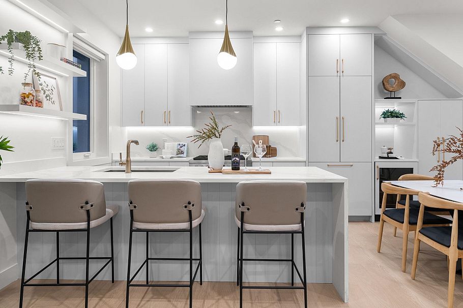 1 1582 E 2nd Avenue Vancouver, BC - 9