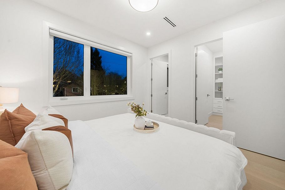 1 1582 E 2nd Avenue Vancouver, BC - 23