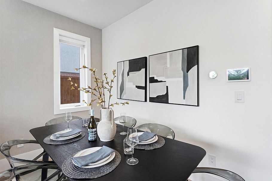 1 2258 Napier Street Vancouver, BC - 6